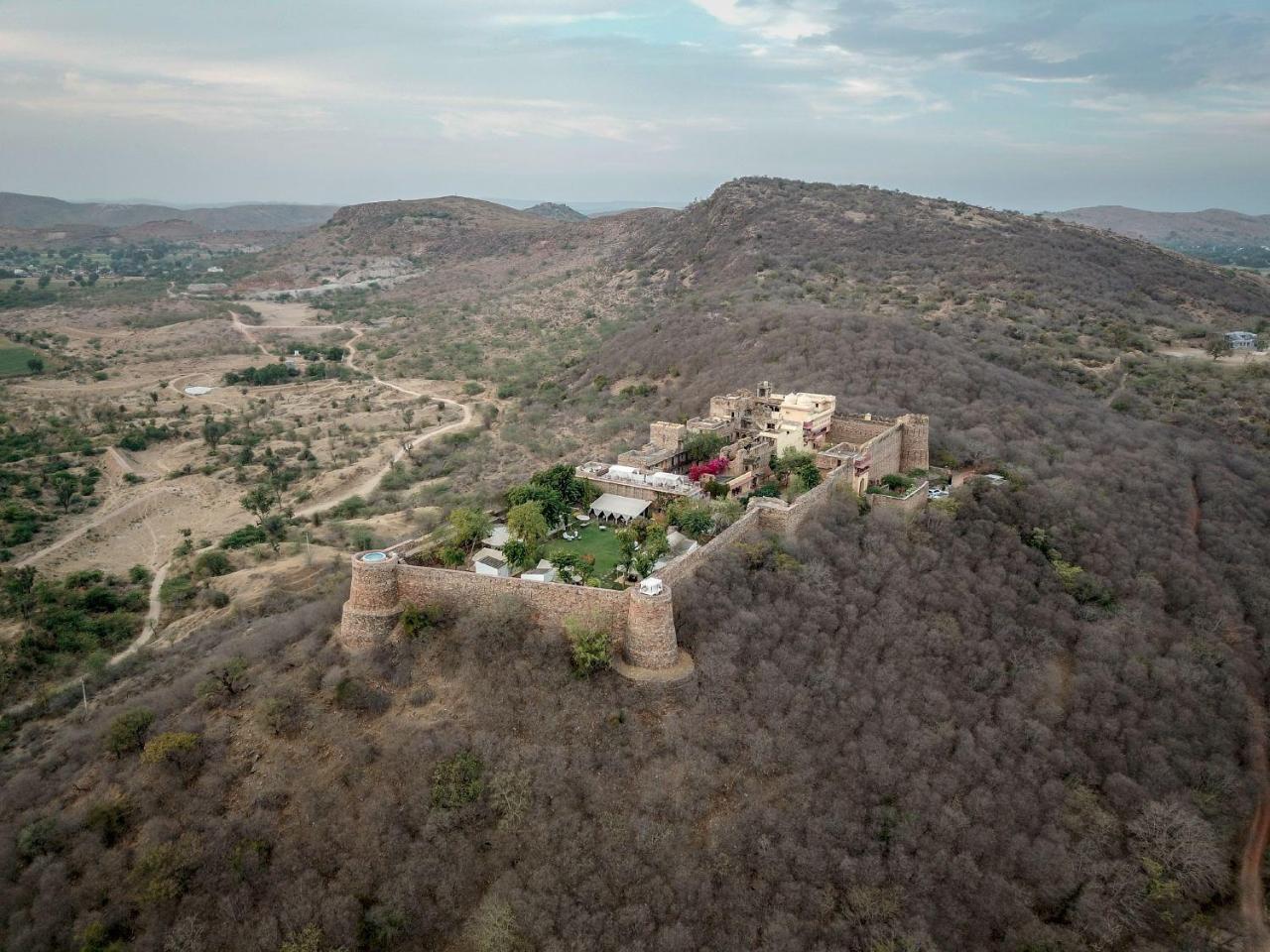 Ramathra Fort Ξενοδοχείο Sapotra Εξωτερικό φωτογραφία